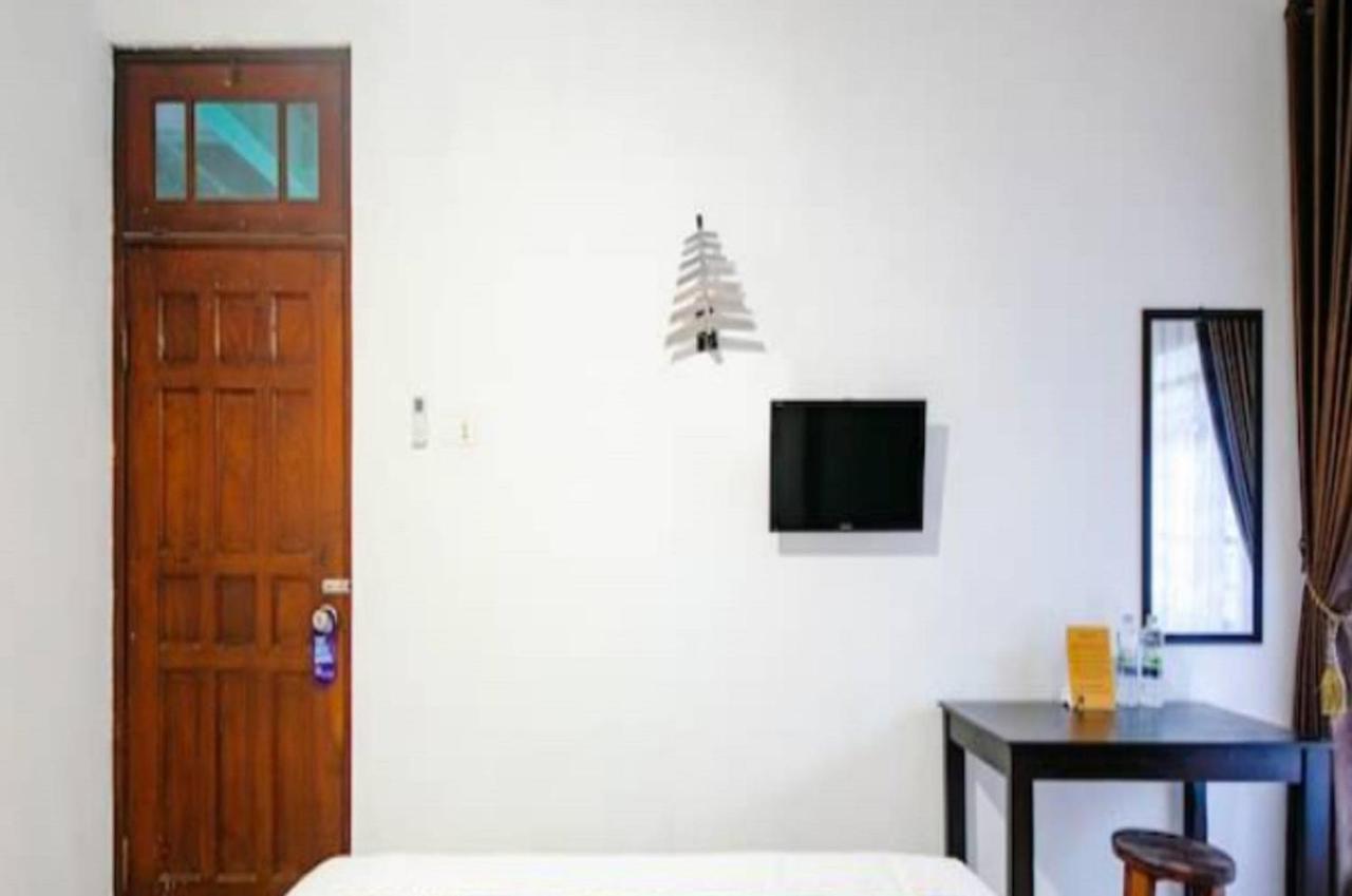 Spot On 2107 Ijo Pupus Syariah Residence Baturetno Exterior photo