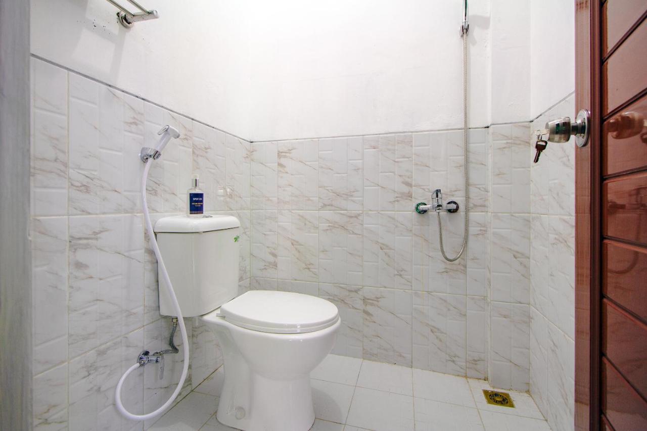 Spot On 2107 Ijo Pupus Syariah Residence Baturetno Exterior photo